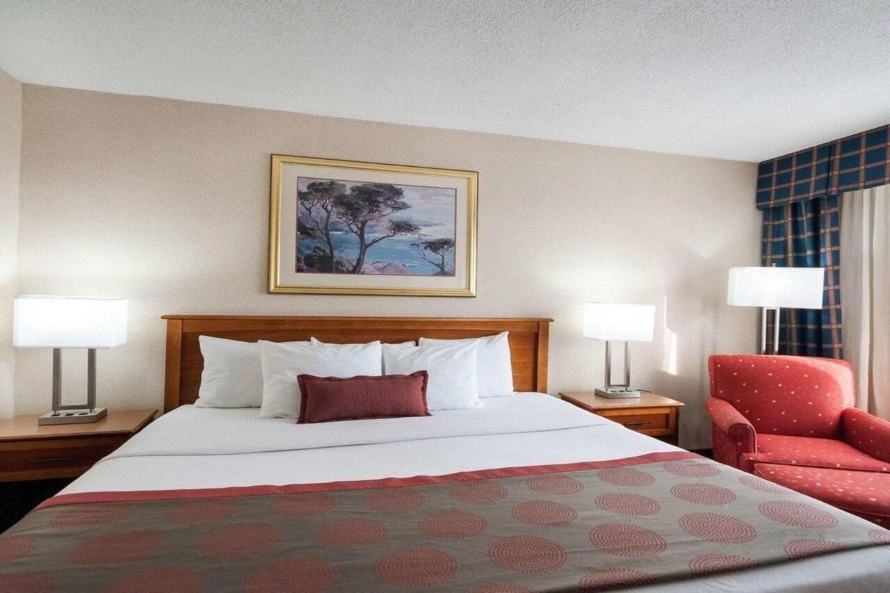 Rodeway Inn Indianapolis I-70 Екстер'єр фото