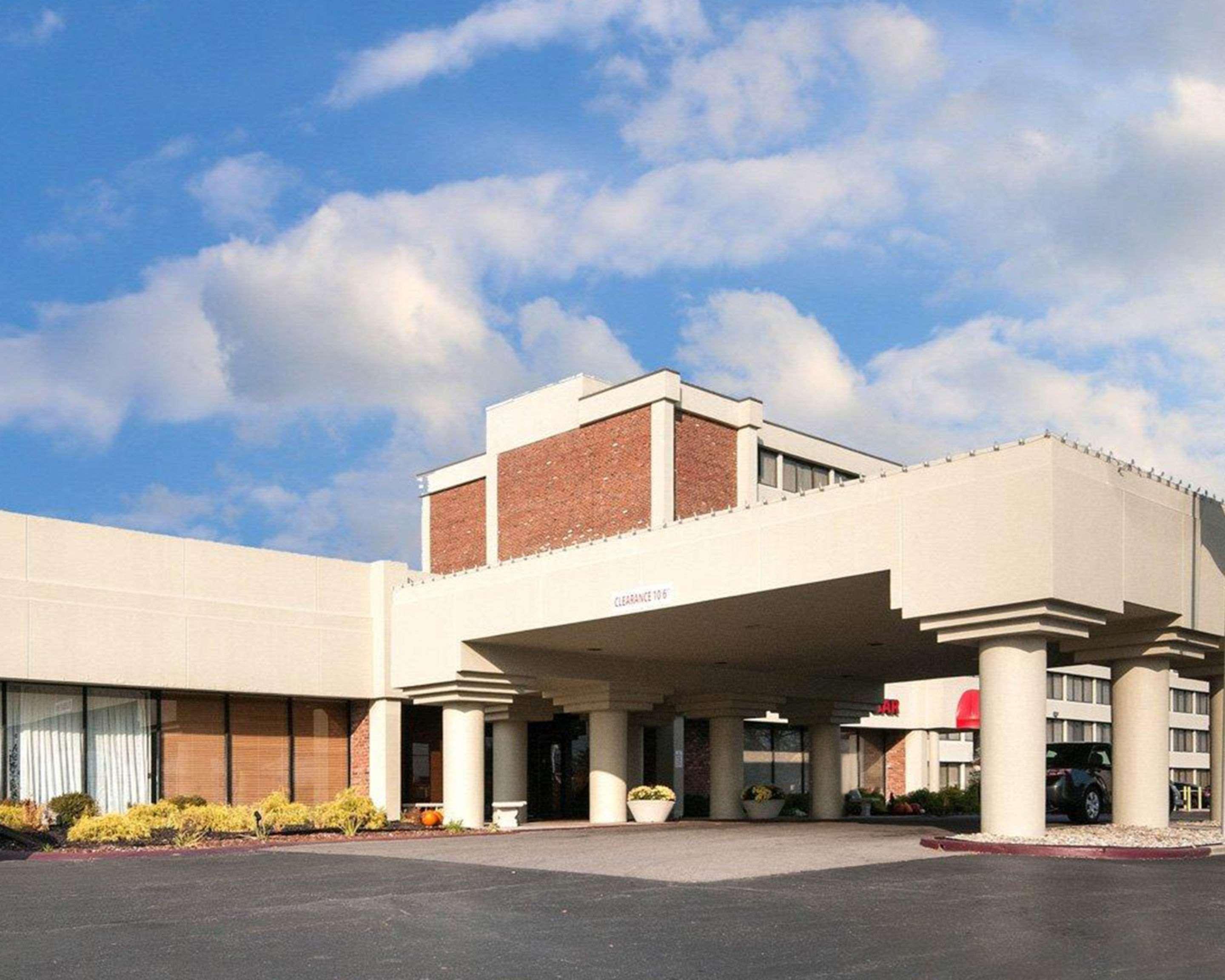 Rodeway Inn Indianapolis I-70 Екстер'єр фото