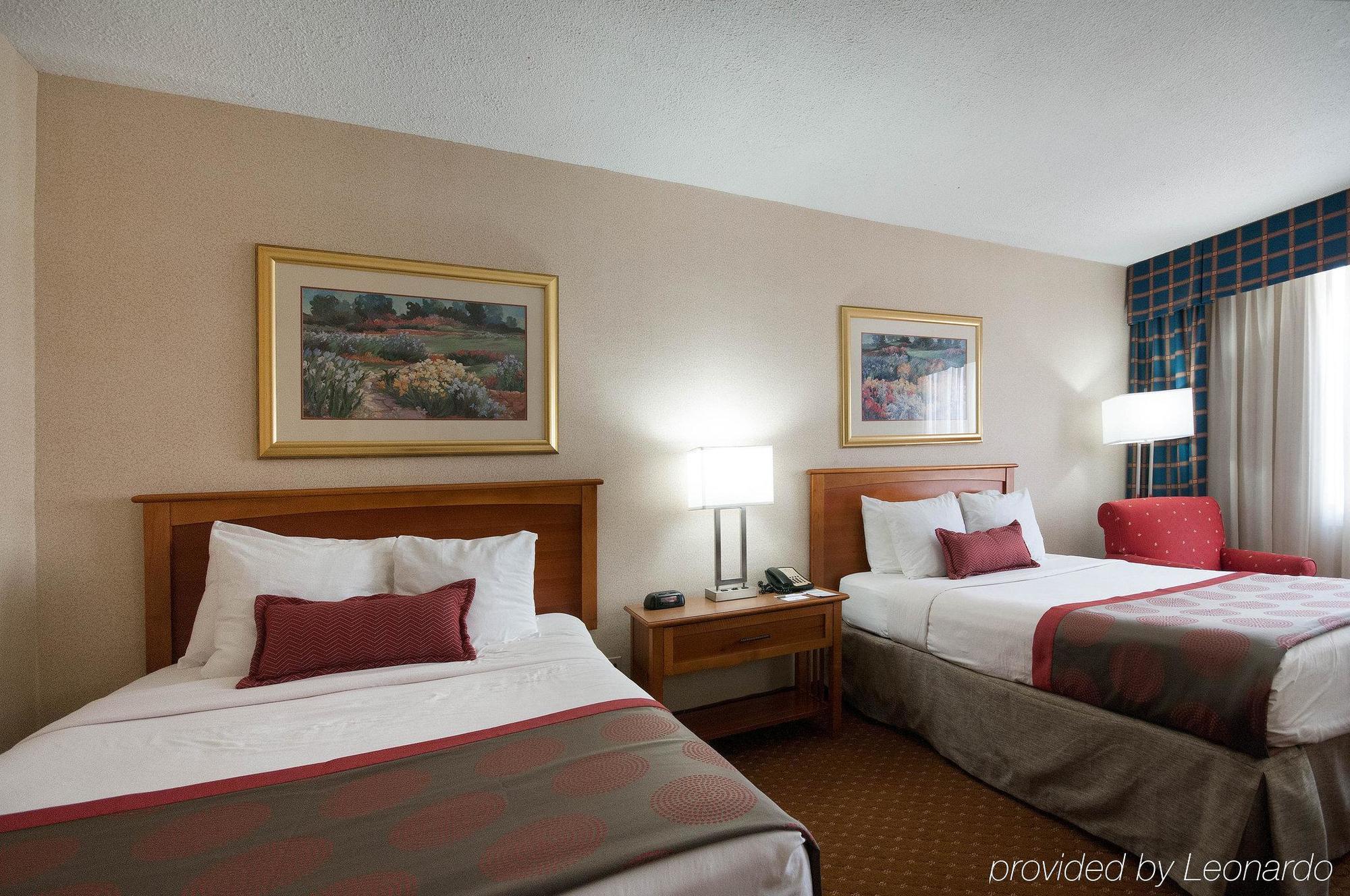 Rodeway Inn Indianapolis I-70 Екстер'єр фото