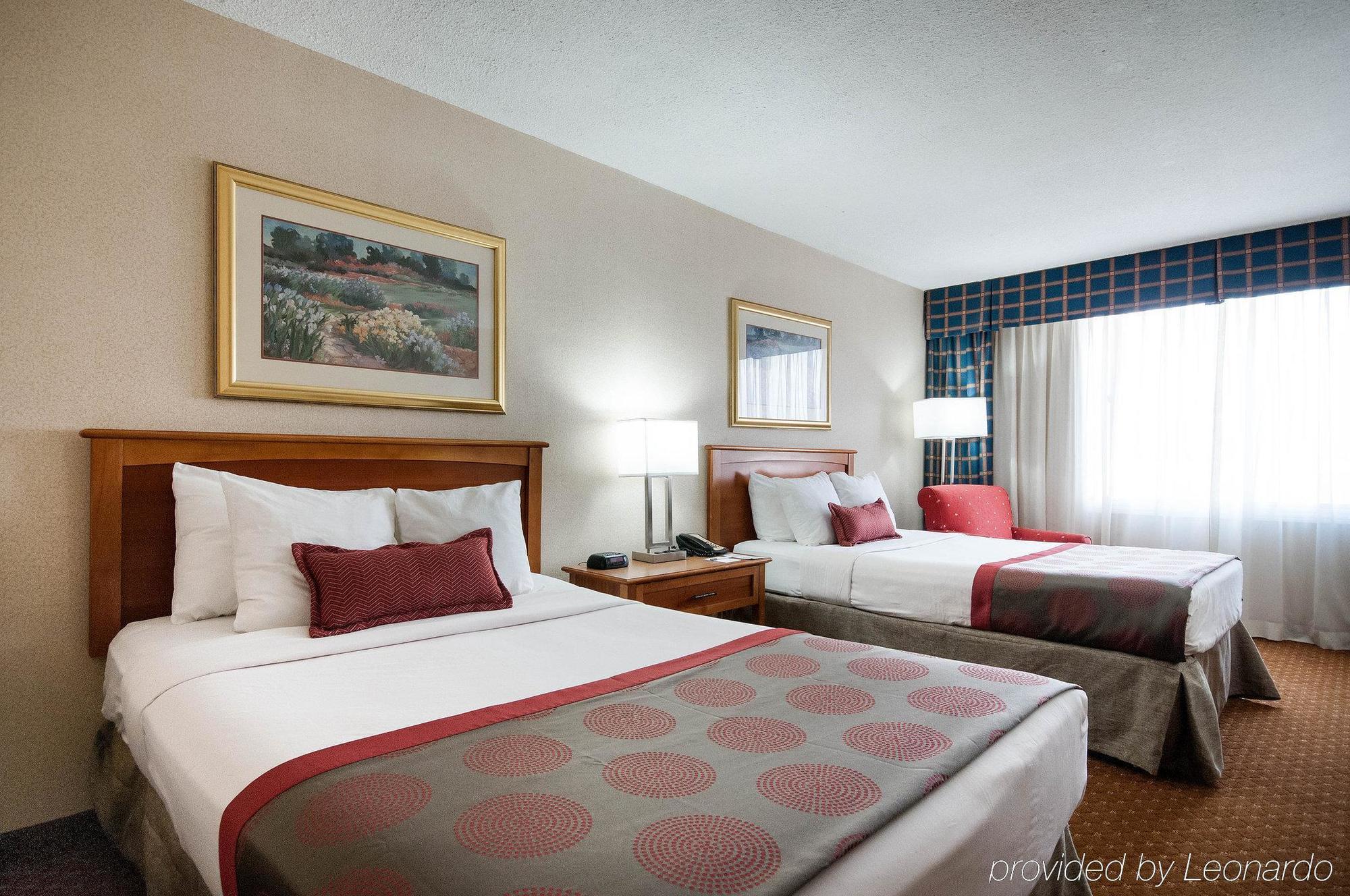 Rodeway Inn Indianapolis I-70 Екстер'єр фото